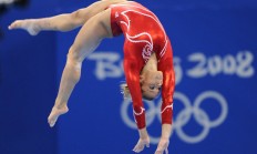 开云足球直播-山西队翻盘国王，福克斯点燃赛场，一场跨越国界的篮球传奇