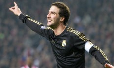 开云体育app-霍勒迪硬仗之王！步行者单节狂飙拉开勇士，诠释何为关键先生