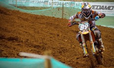 开云在线赛事平台-赛道上的王朝更迭，雷诺绝杀法拉利，维斯塔潘的统治时代