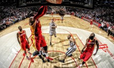 开云体育中国官网-新王登基，拉亚一战封神，德国狂胜加拿大预示美加墨世界杯格局生变