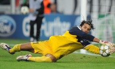 开云体育中国官网-班凯罗爆发启示录，广东队如何以弱胜强，复刻雄鹿式淘汰赛奇迹