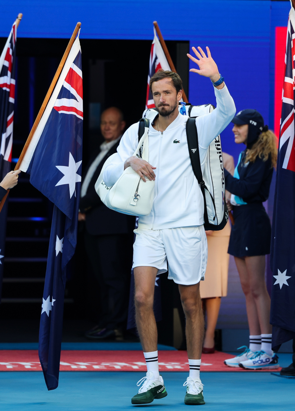 德国网球队险胜英国网球队，梅德韦杰夫统治全场的简单介绍