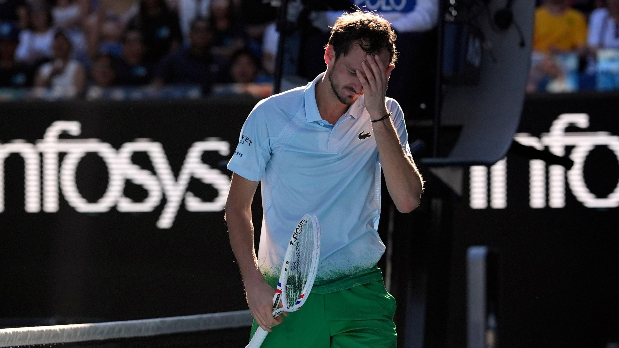 德国网球队险胜英国网球队，梅德韦杰夫统治全场的简单介绍