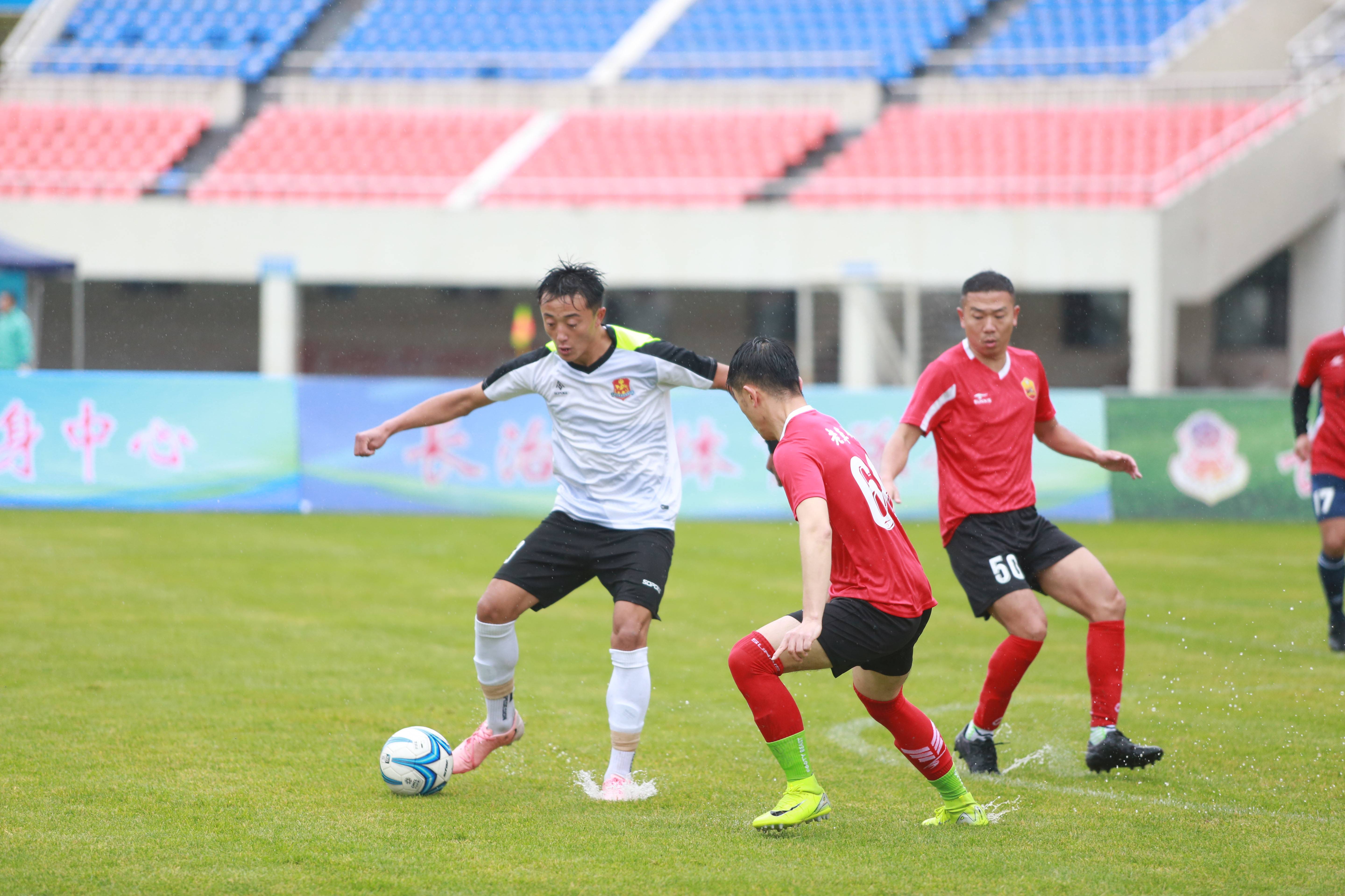 挑战巅峰！亚洲足球决胜局引爆全民热情