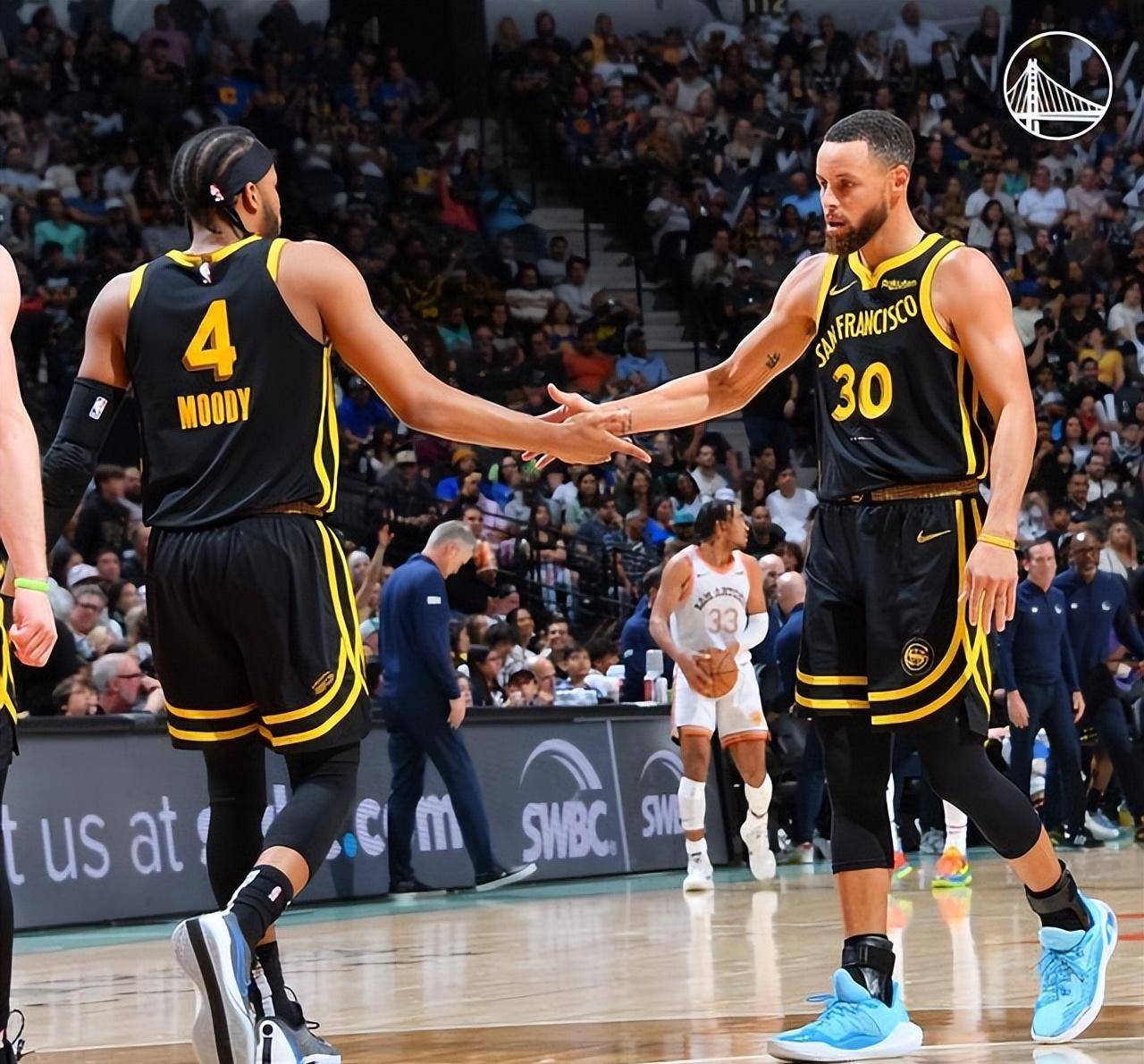 勇士逆转鹈鹕，库里砍下31分的简单介绍