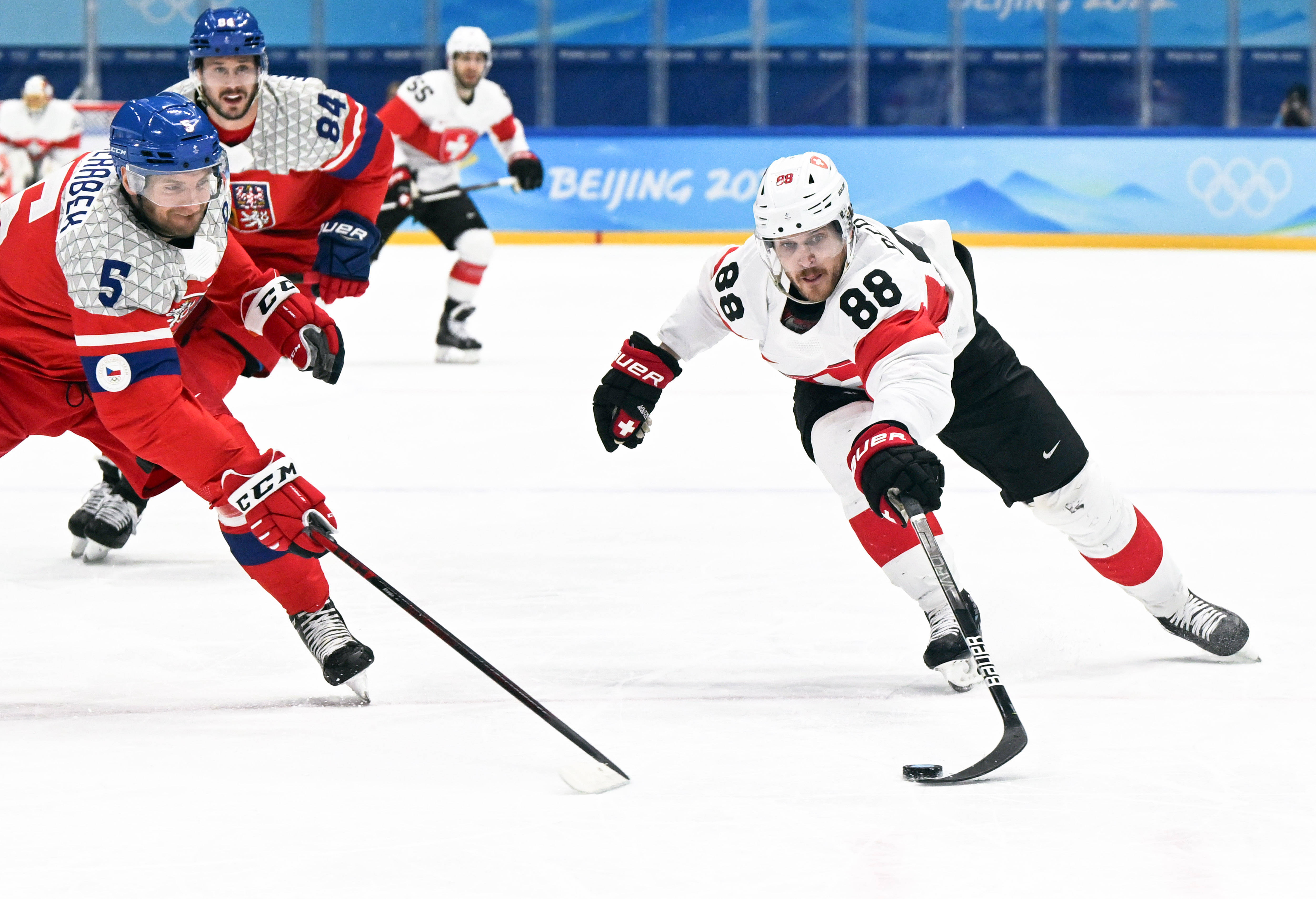 包含捷克实力突破,小组榜首领先优势巨大的词条 包含捷克实力突破,小组榜首领先优势巨大的词条