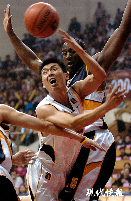 关于江苏男篮再度取胜，战胜湖北男篮的信息