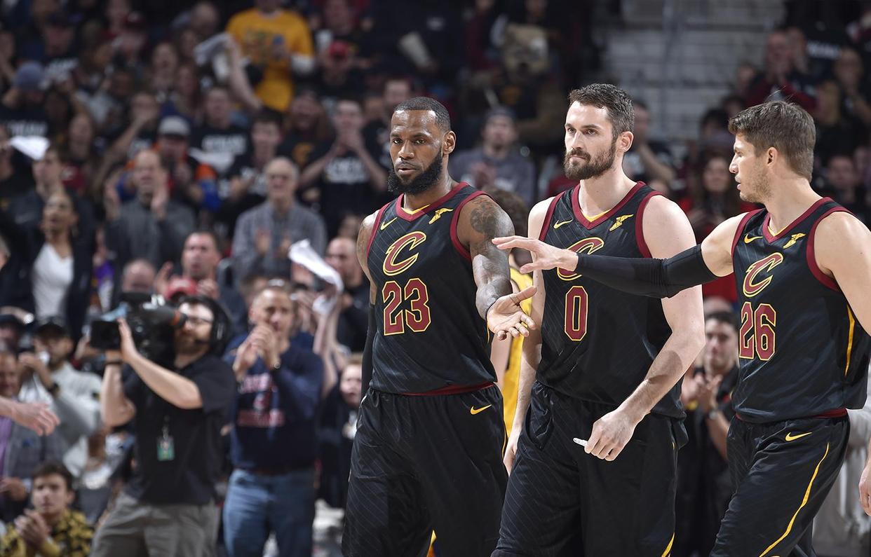 热火轻取骑士，锡安带队取胜的简单介绍